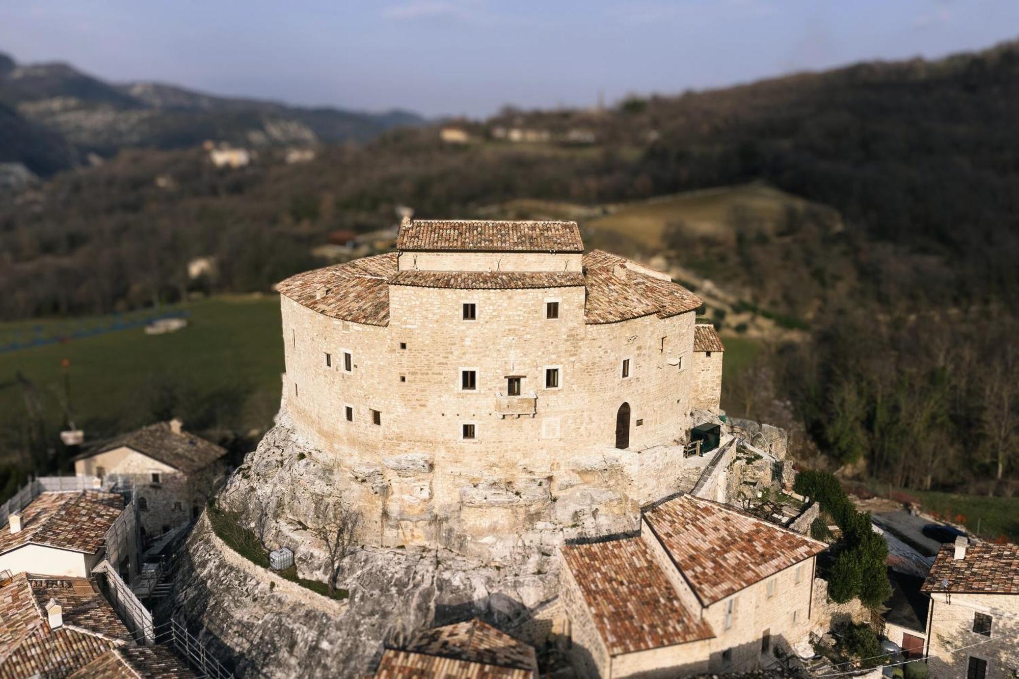 Castel Di Luco Hotell Acquasanta Terme Exteriör bild