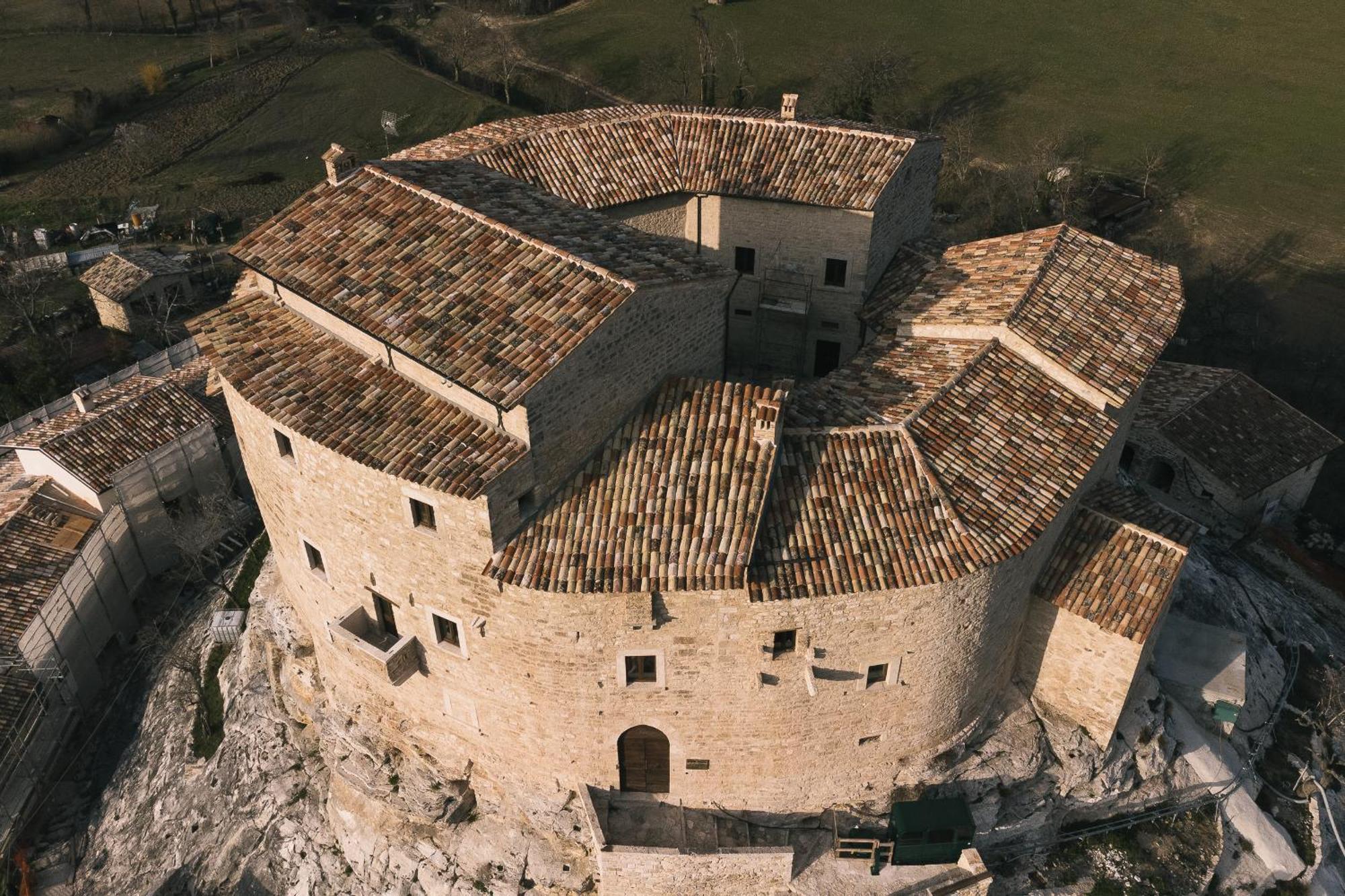 Castel Di Luco Hotell Acquasanta Terme Exteriör bild